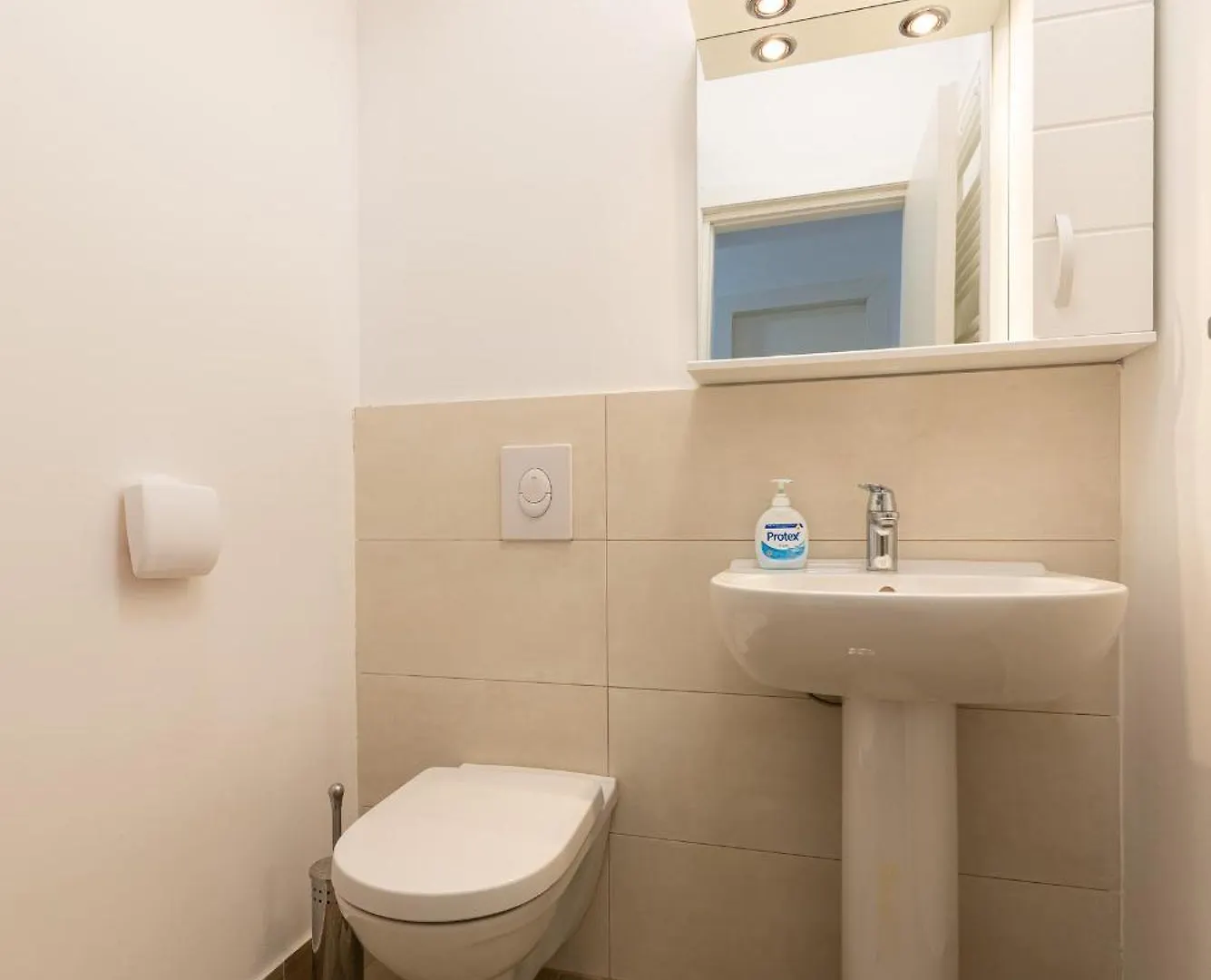 Ines - Modern 2Br Apartment With Garden Views Bukarest