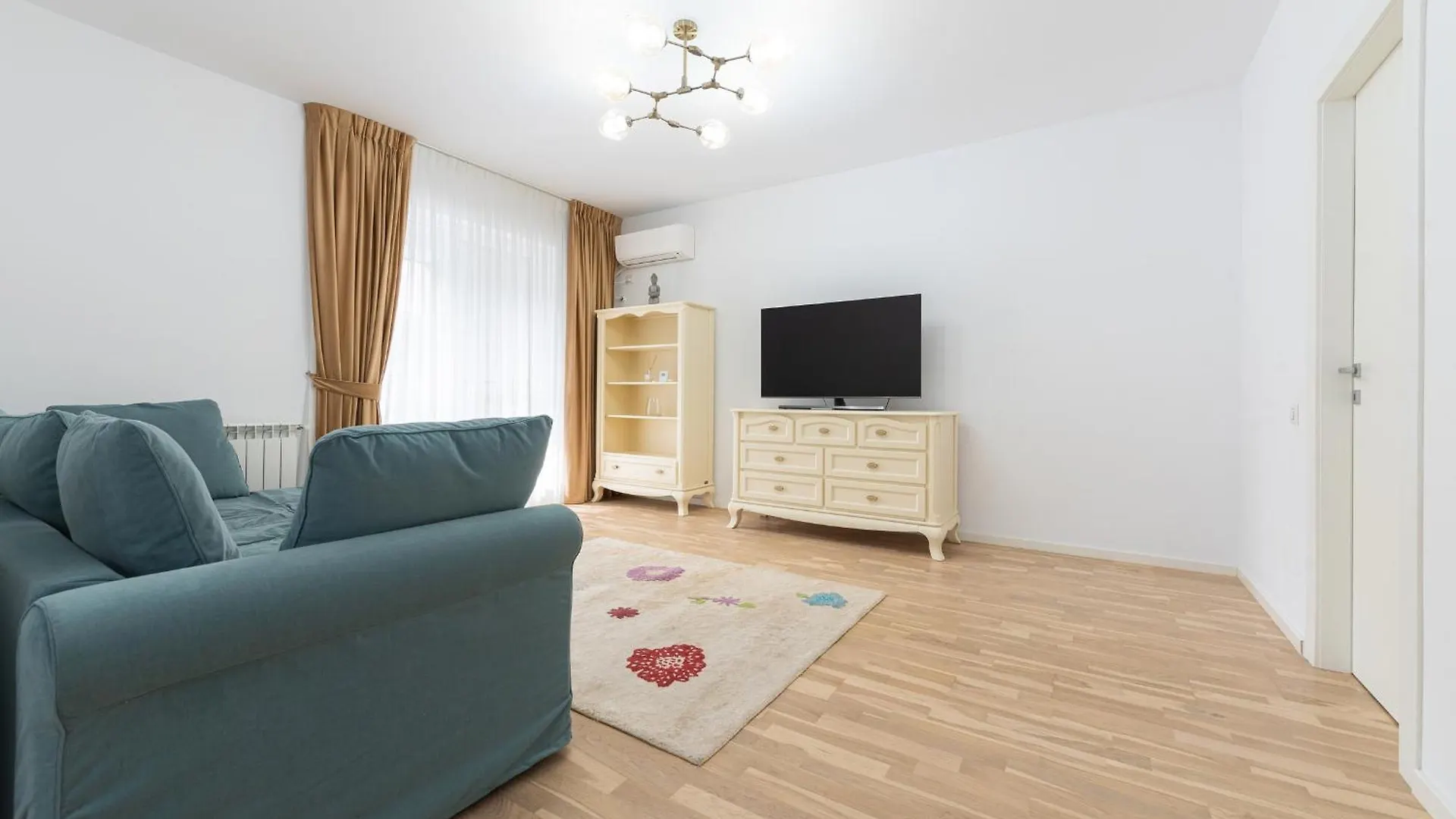 Ines - Modern 2Br Apartment With Garden Views Bukarest Rumänien